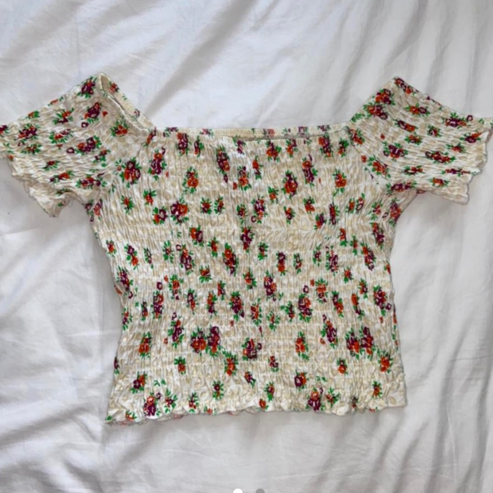 Stretchy off shoulder floral top